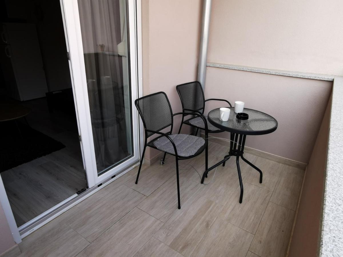 Frane Apartment Pula Exterior photo